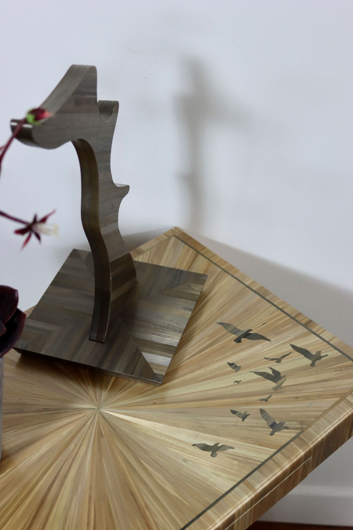 Atelier LASTO - Stéphanie TROLEZ - Table basse style Ruhlmann - Marqueterie de paille