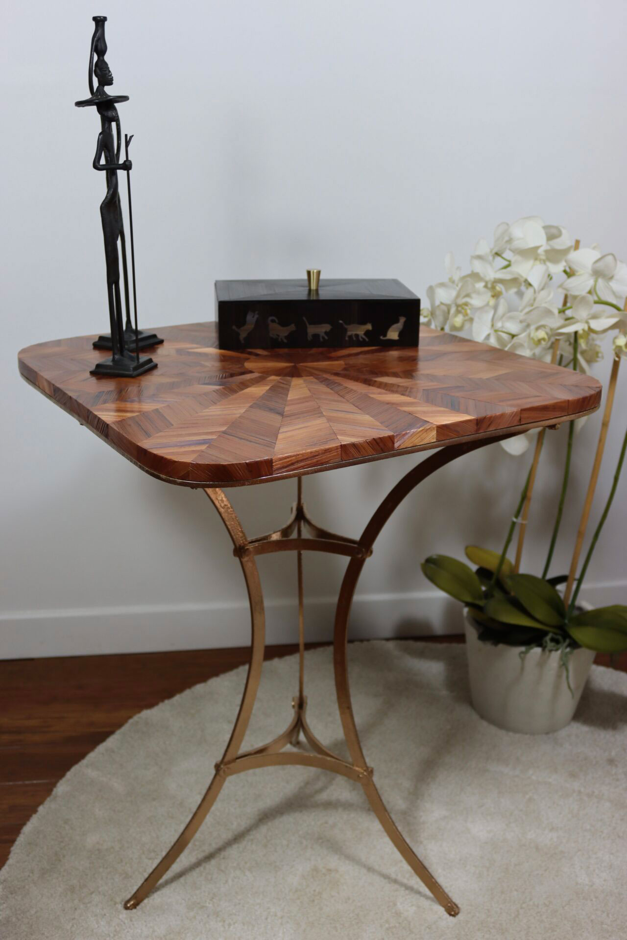 Atelier LASTO - Stéphanie TROLEZ - Table bout de canapé - Marqueterie de paille