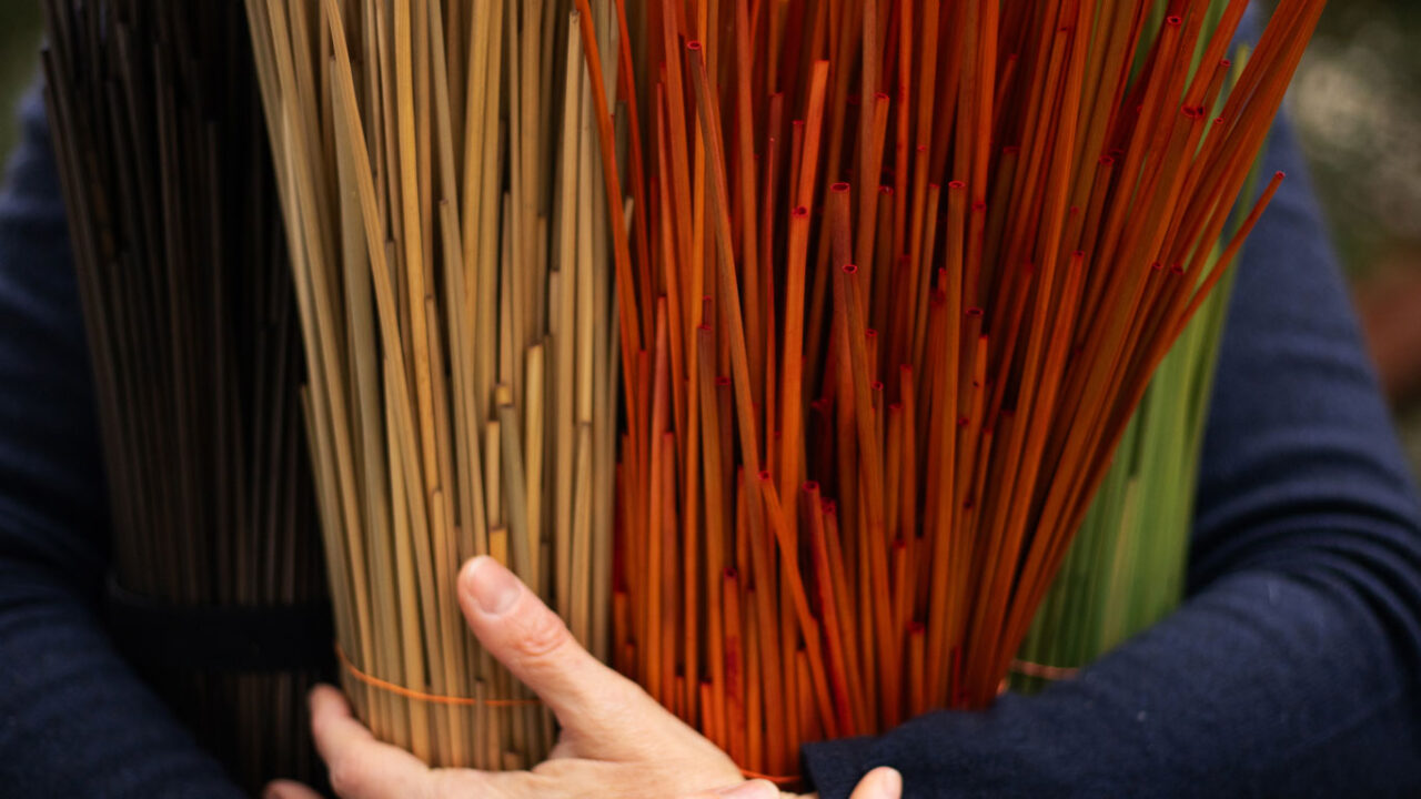 Atelier LASTO - Stéphanie TROLEZ - Teinture naturelle de la paille de seigle