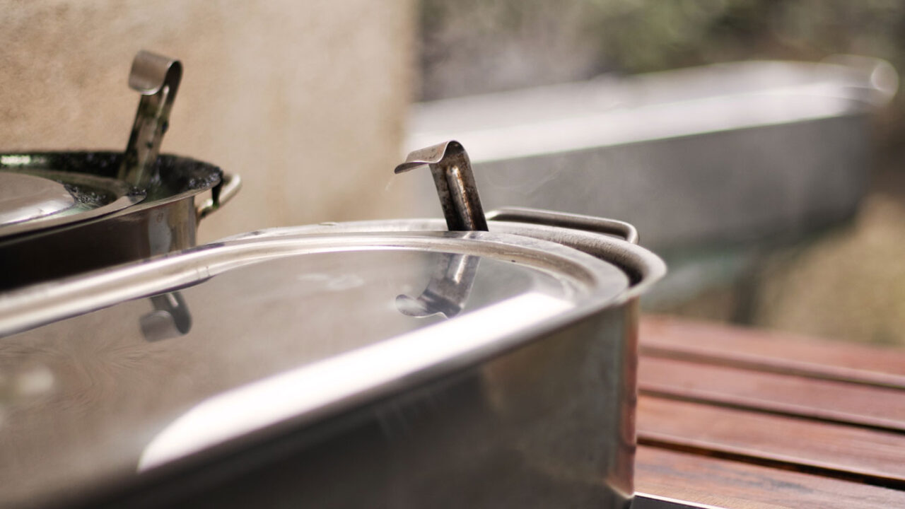 Atelier LASTO - Stéphanie TROLEZ - Teinture naturelle de la paille de seigle